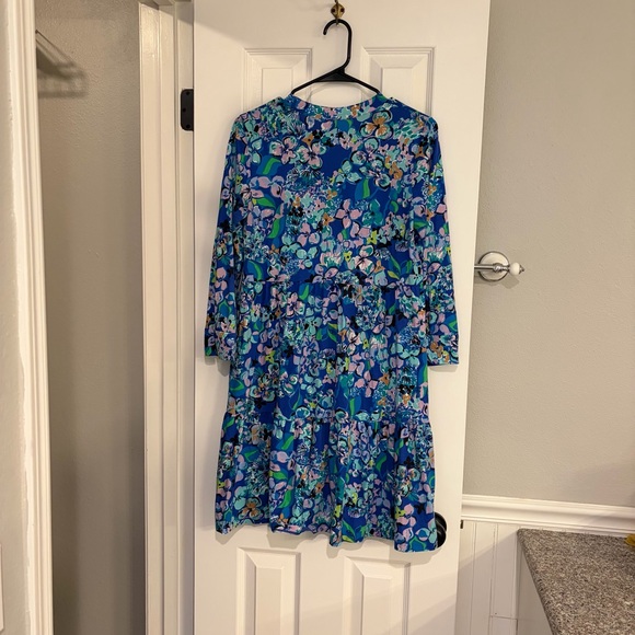 Lilly Pulitzer Alaina Blue Grotto Twilight Tropics Tiered Dress – Size Medium - Picture 8 of 8